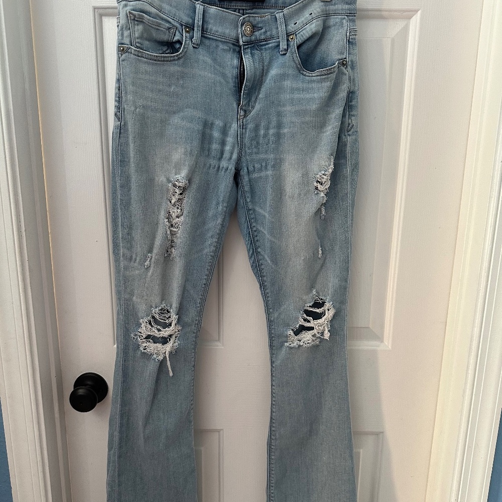 Express Women’s Distressed Jeans Size 8